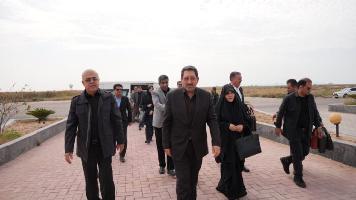 وزیر صنعت، معدن و تجارت وارد استان هرمزگان شد
