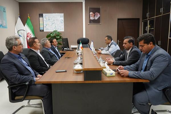 بانک ملی در کنار پتروشیمی ایلام قرار دارد بانک ملی در کنار پتروشیمی ایلام قرار دارد