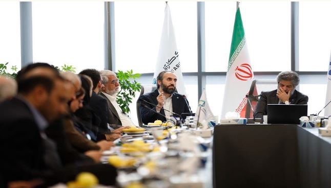 بررسی اهمیت، وضعیت و جایگاه تطبیق مقررات در شرکت‌ها و سازمان‌های غیربانکی