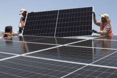 ورود ۵۷ مگاوات برق به شبکه سراسری با تأمین مالی بانک سامان