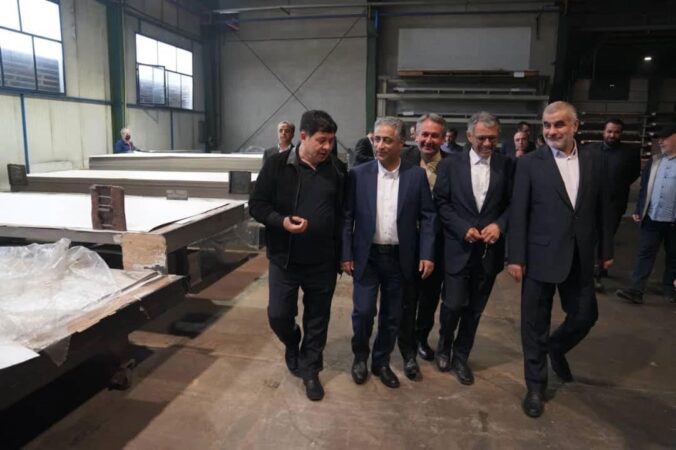 اردبیل در مسیر توسعه؛ حضور دکتر نیکزاد با همراهی دکتر شایان در واحدهای صنعتی این استان اردبیل در مسیر توسعه؛ حضور دکتر نیکزاد با همراهی دکتر شایان در واحدهای صنعتی این استان