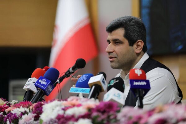 با توجه به شرایط جدید بازار ممکن است دستورالعمل اخیر را اصلاح کنیم/ نرخ دلار در تعیین قیمت پایه زنجیره فولاد موثر نیست با توجه به شرایط جدید بازار ممکن است دستورالعمل اخیر را اصلاح کنیم/ نرخ دلار در تعیین قیمت پایه زنجیره فولاد موثر نیست