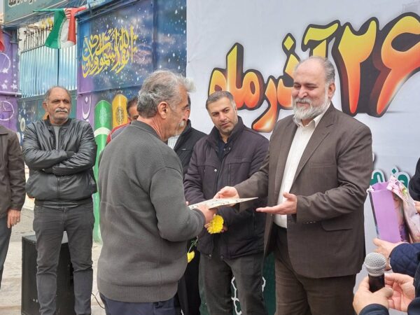 تقدیر از رانندگان قانون‌مدار منطقه ۲ به مناسبت روز ملی حمل‌ونقل