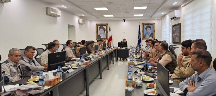 نشست شورای معاونان و مدیران چادرملو در مجتمع معدنی نشست شورای معاونان و مدیران چادرملو در مجتمع معدنی