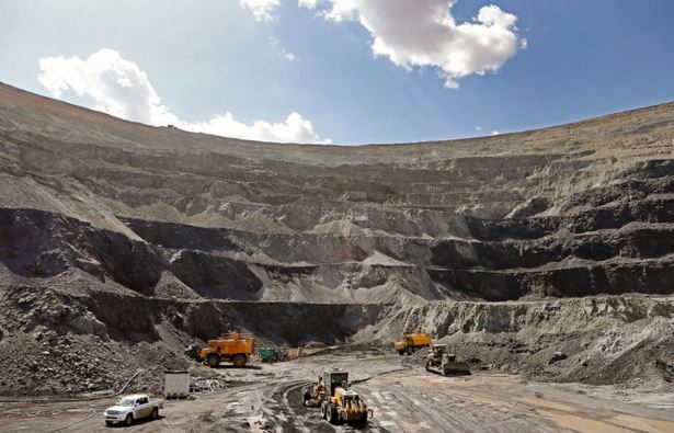 نزدیک به ۶۰۰ معدن در سال گذشته، احیا و فعال شدند/ آقاجانلو اعلام کرد: ثبت رکورد در احیای معادن طی سال ۱۴۰۳ نزدیک به ۶۰۰ معدن در سال گذشته، احیا و فعال شدند/ آقاجانلو اعلام کرد: ثبت رکورد در احیای معادن طی سال ۱۴۰۳