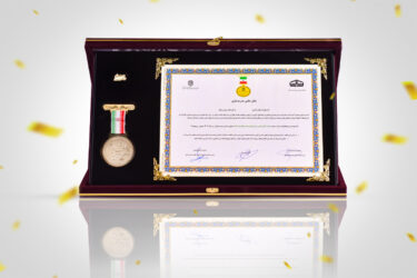 تجلیل از مدیرعامل بانک پاسارگاد در همایش ملی مسئولیت‌های اجتماعی بنگاه‌های اقتصادی