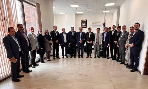 حضور مدیرعامل بیمه آسیا در شعبه بابل/تاکید بر رفع موانع شبکه فروش و تقدیر از نمایندگان برتر