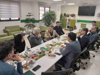 برگزاری چهارمین نشست هم اندیشی مدیران بیمه البرز با رؤسای تشکل های صنفی نمایندگان
