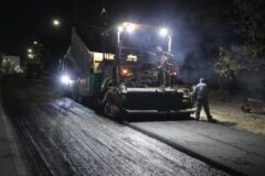 ۱۶ معبر اصلی منطقه ۲ نونوار شد/بهسازی معابر منطقه ۲ با توزیع ۸۰ هزار تن آسفالت ۱۶ معبر اصلی منطقه ۲ نونوار شد/بهسازی معابر منطقه ۲ با توزیع ۸۰ هزار تن آسفالت