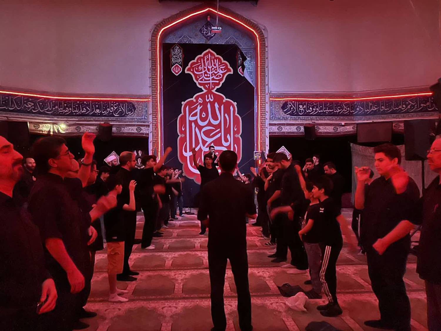 کارنامه بانک پاسارگاد در فروردین ۱۴۰۵: از حمایت خانوار تا توسعه خدمات دیجیتال