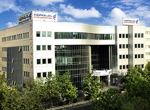 پرداخت بیش از ۱۰۹ هزار میلیارد ریال تسهیلات قرض‌الحسنه به بازنشستگان از سوی بانک رفاه کارگران