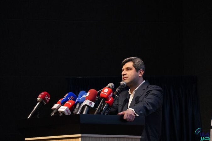 سهم بازار مالی از ارزش کل معاملات به ۴۱ درصد رسید/ ۲۹ تن موجودی نقره در خزانه بورس کالا/ پس از نقره، صندوق مس هم رونمایی خواهد شد