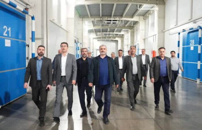 بانک سینا با بهره‌گیری از تمامی ظرفیت‌های مالی و اعتباری خود، حمایت از بخش صنعت را در اولویت قرار داده است