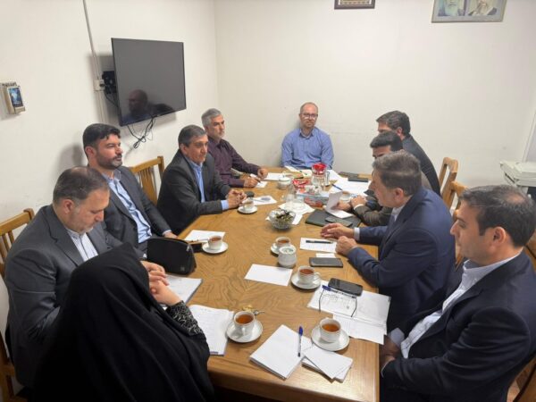 نشست هماهنگی ساماندهی شهری آبادان و خرمشهر در دفتر معاون اول رئیس‌جمهور برگزار شد